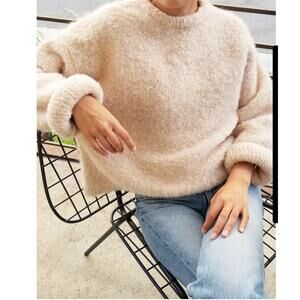 Le Bon Shoppe Envie Fuzzy cozy Crewneck Sweater Sand